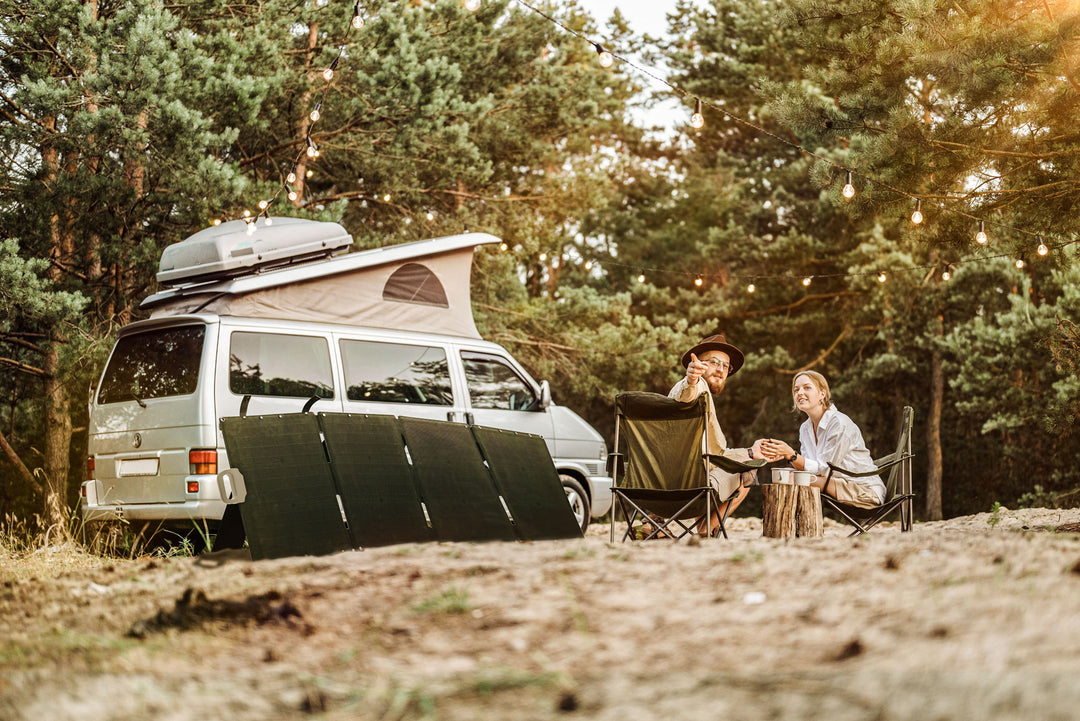 Combining Outdoor Solar Panels with Outdoor Energy Storage Systems