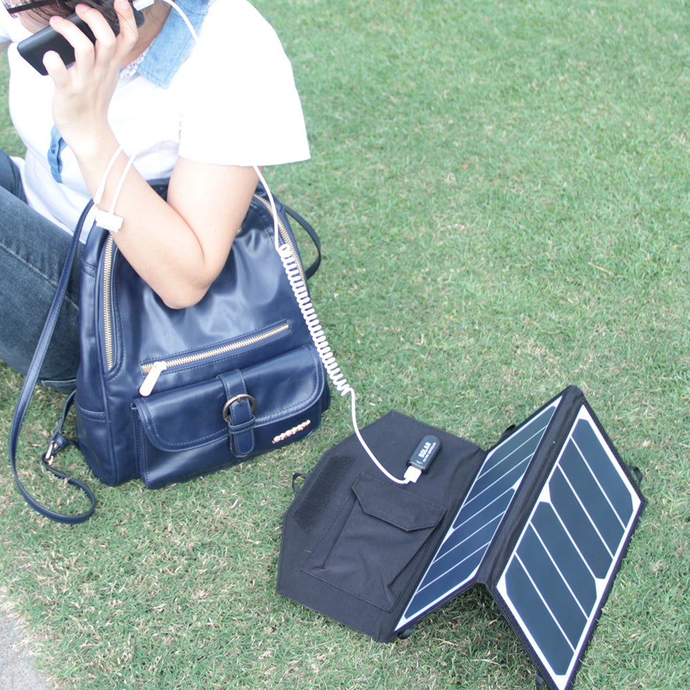 Moolsun Portable 13W 5V Foldable Solar Panel Charger Waterproof with USB output For Outdoor Camping RVs phone Camera power bank